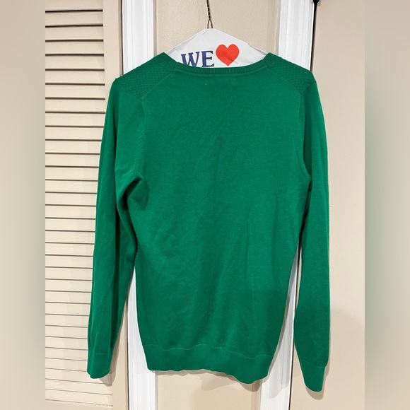 Banana Republic Green Sweater. Size Medium. Never worn. - Picture 2 of 4